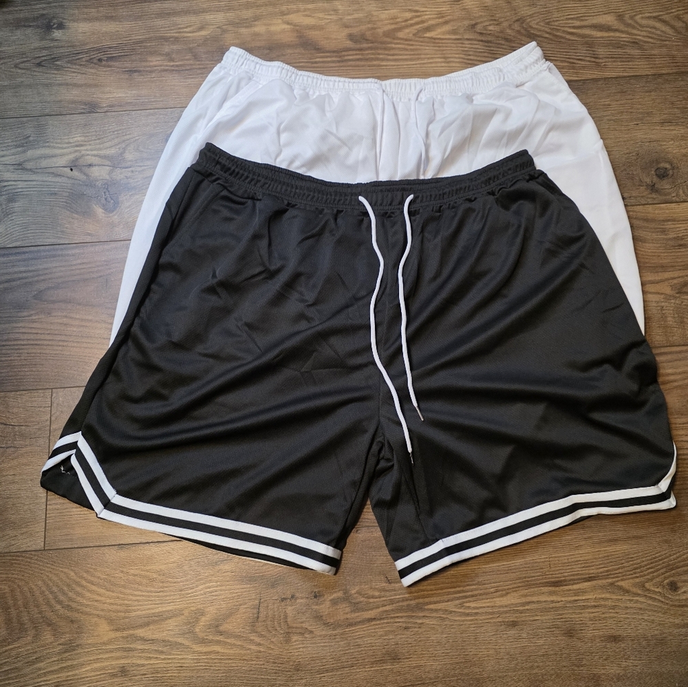 2 PC Black and White Men's Size 5x Shorts